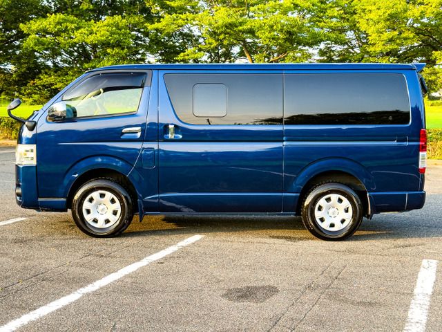 HIACE van 4WD