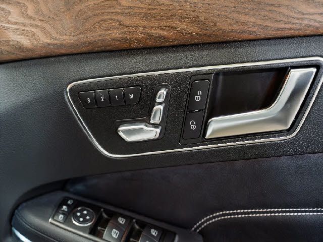 MERCEDES BENZ E class sedan