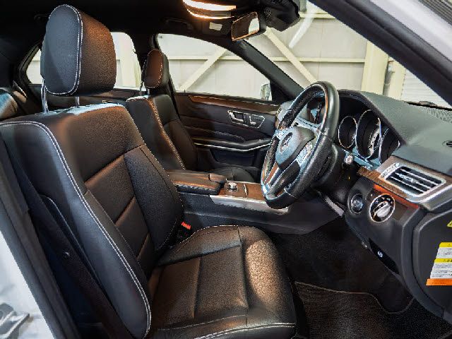 MERCEDES BENZ E class sedan