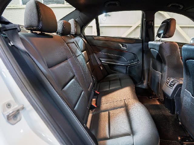 MERCEDES BENZ E class sedan
