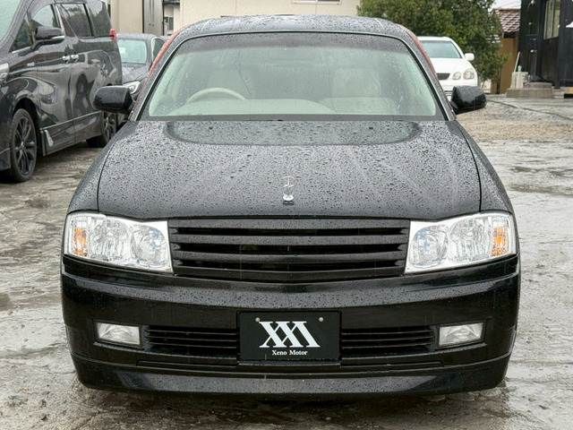 CEDRIC hardtop