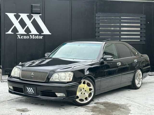 CROWN sedan