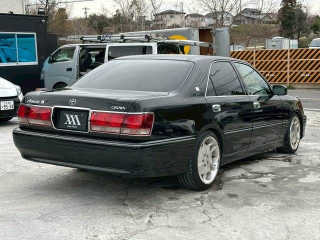 CROWN sedan