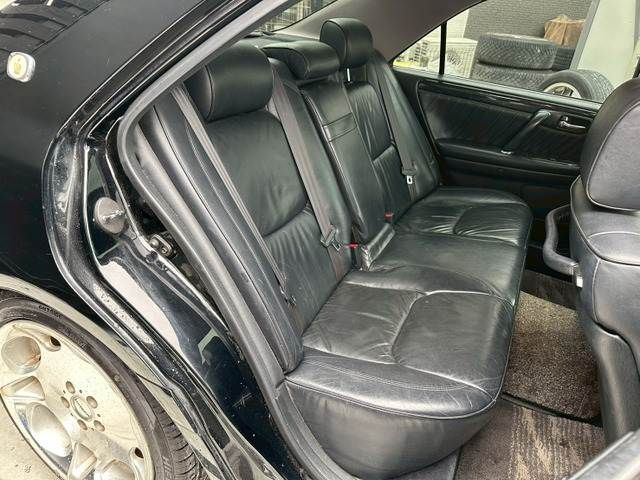 CROWN sedan