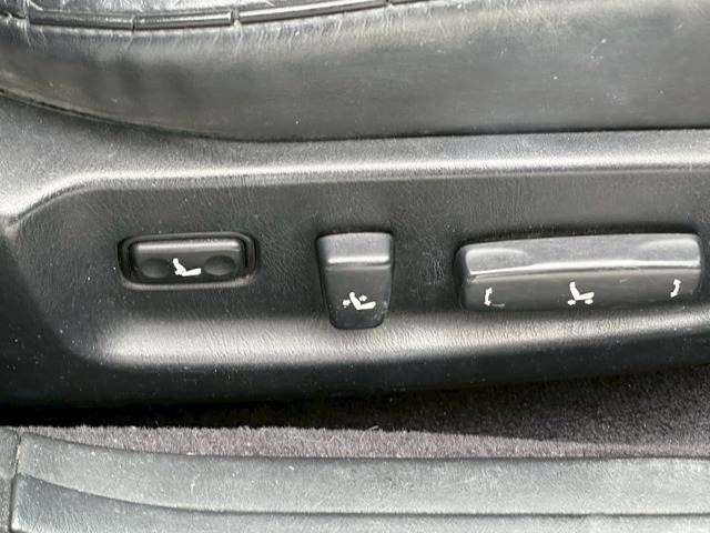 CROWN sedan