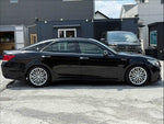 CROWN sedan hybrid
