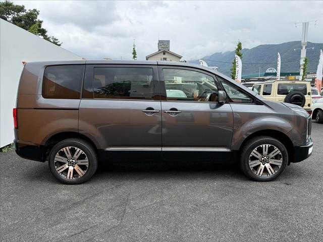 DELICA D:5 4WD