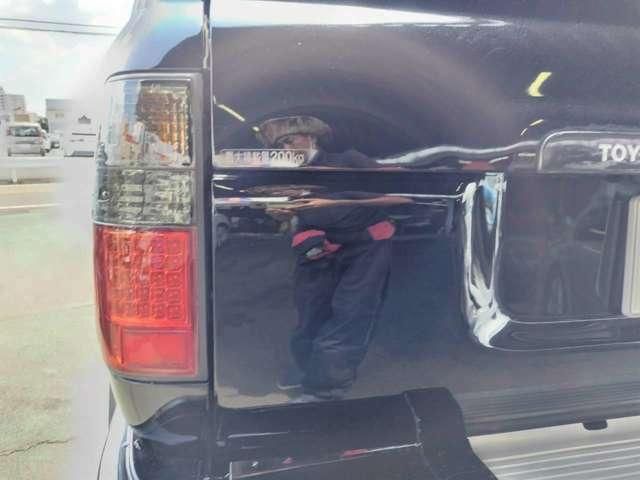 LANDCRUISER van