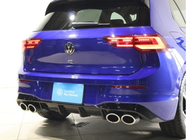 VOLKSWAGEN GOLF R