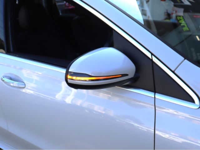 MERCEDES BENZ B class
