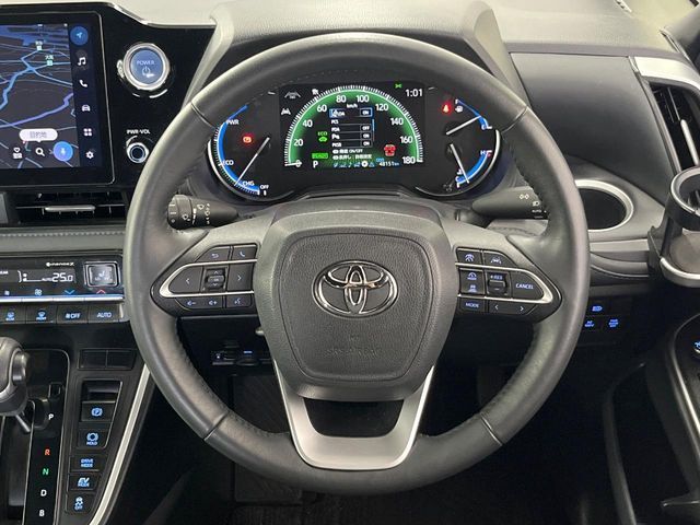 VOXY HYBRID