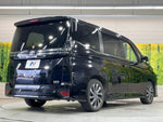 VOXY HYBRID