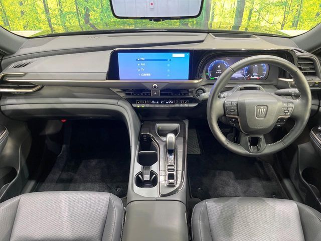 CROWN SPORT