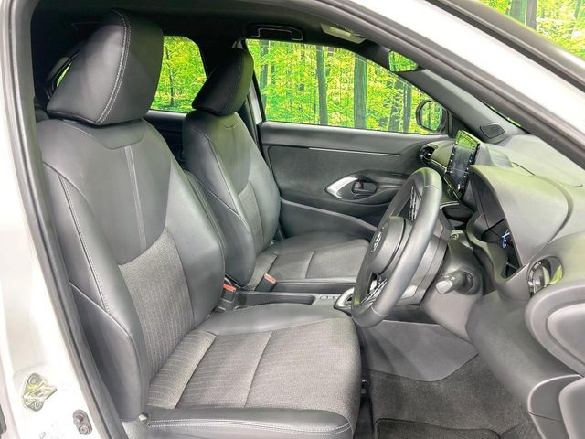 YARIS CROSS HYBRID