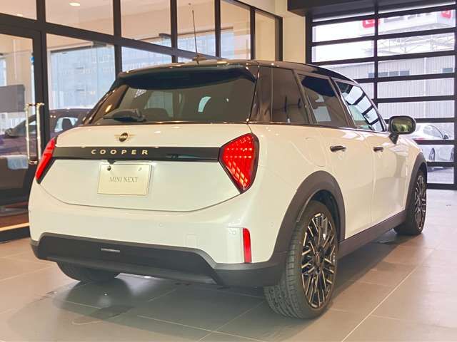 MINI COOPER 5DOOR