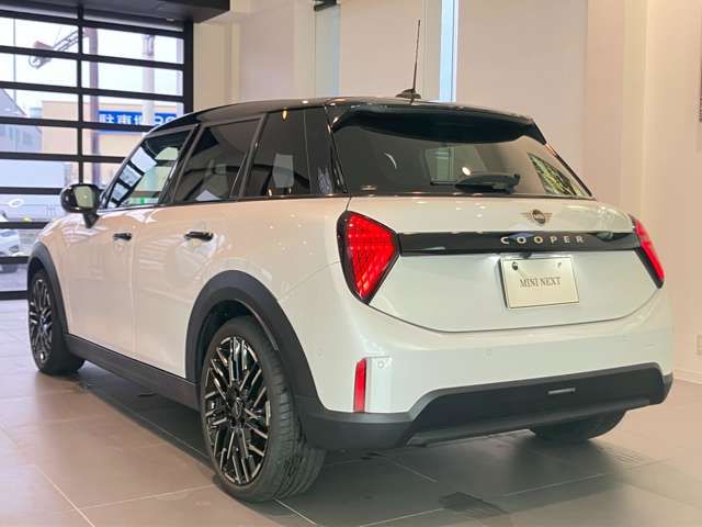 MINI COOPER 5DOOR