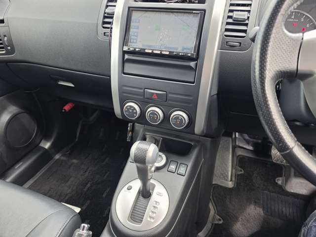 X-TRAIL 4WD