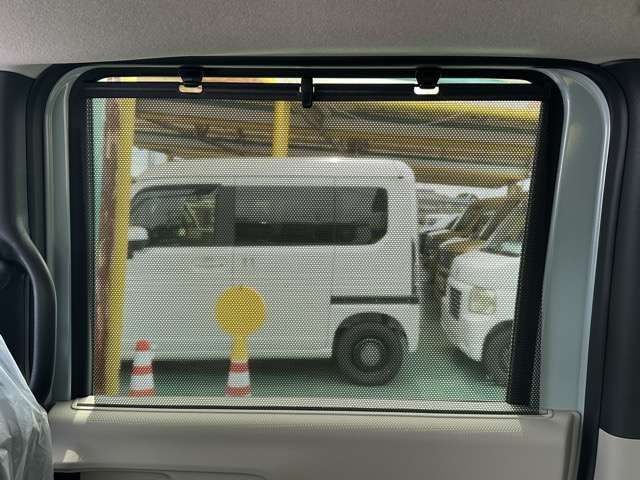 N BOX
