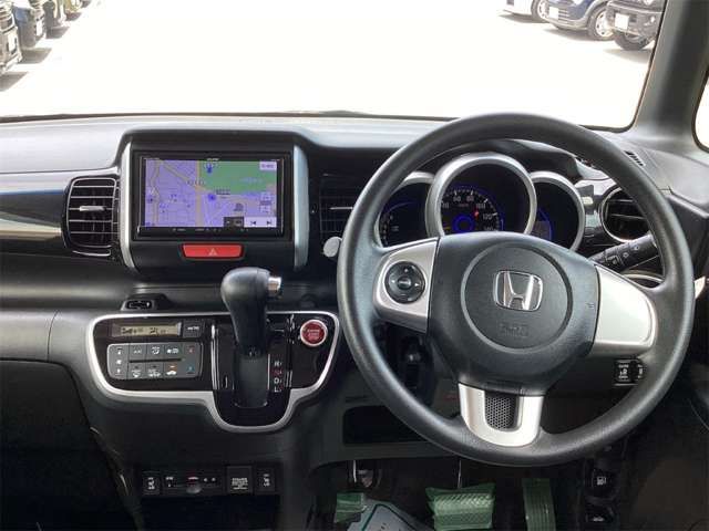N BOX CUSTOM