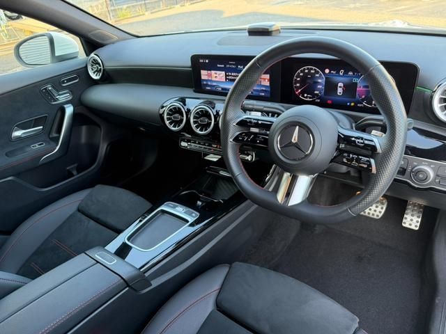 MERCEDES BENZ A class sedan