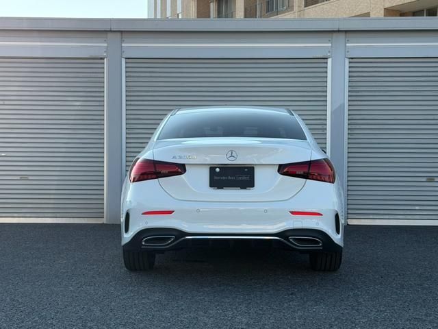MERCEDES BENZ A class sedan