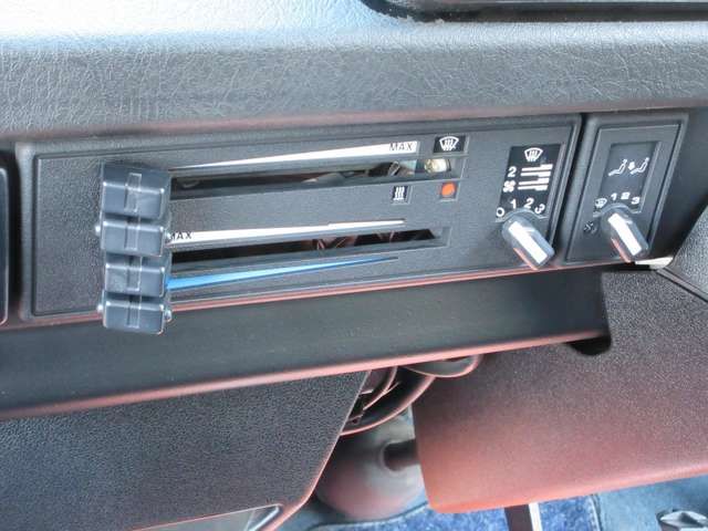 VOLKSWAGEN CARRAVEL