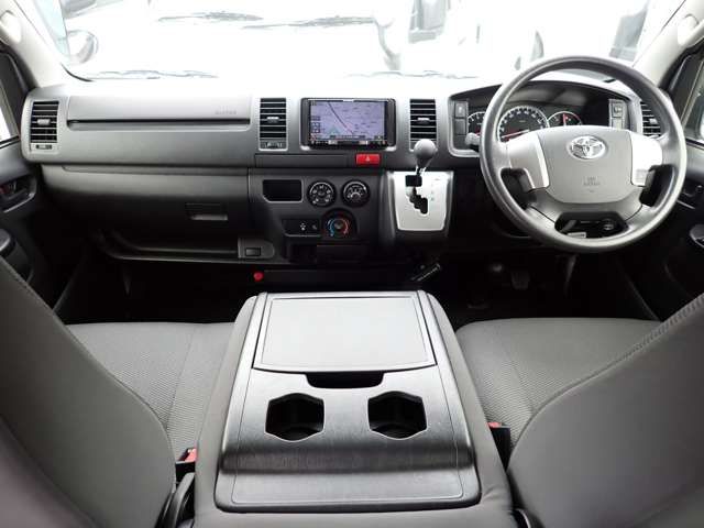 HIACE van 1.2t 2WD