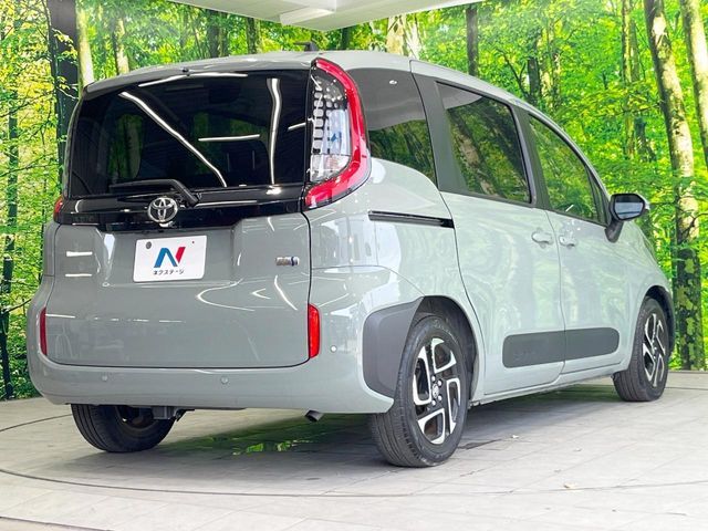 SIENTA HYBRID
