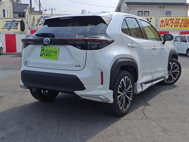 YARIS CROSS HYBRID