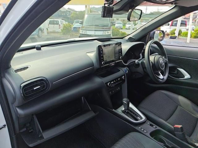 YARIS CROSS HYBRID