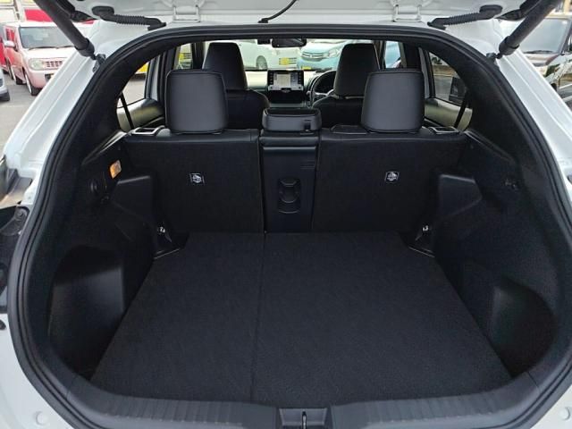 YARIS CROSS HYBRID