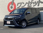 VOXY HYBRID