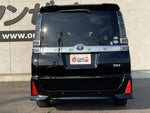 VOXY HYBRID