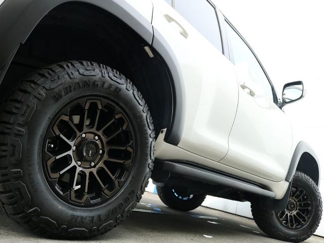 LANDCRUISER PRADO