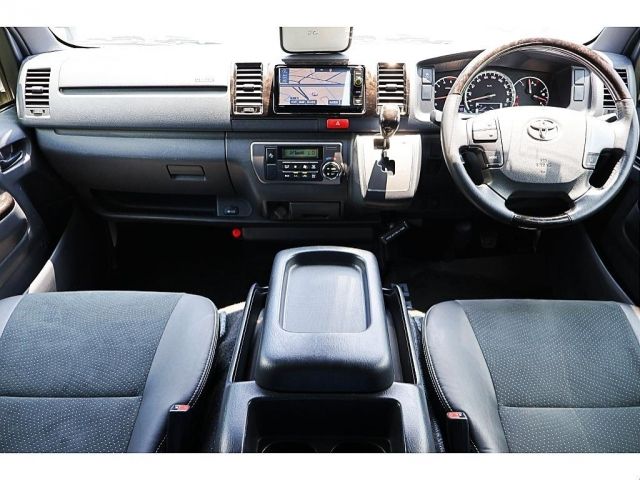 HIACE van 2WD