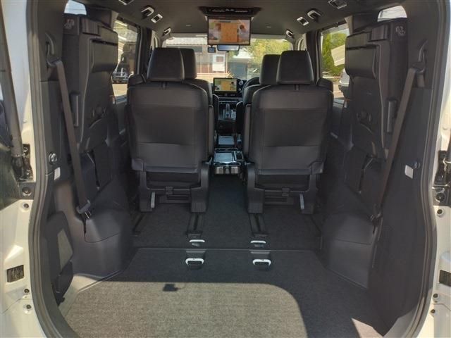 NOAH HYBRID 4WD