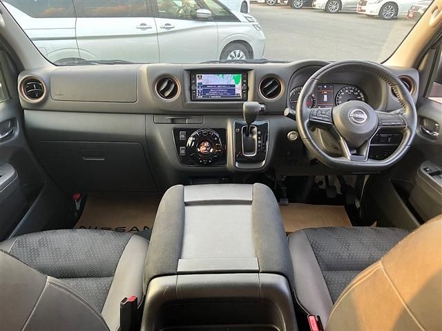 CARAVAN van 2WD