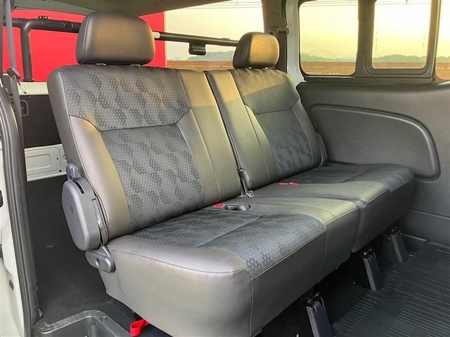 CARAVAN van 2WD
