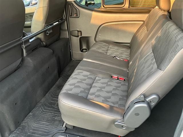 CARAVAN van 2WD