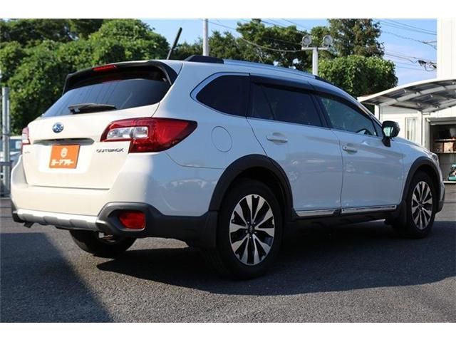 LEGACY OUTBACK