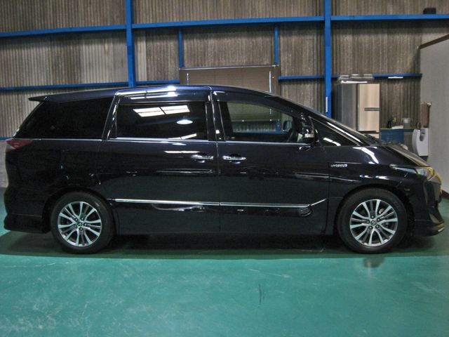 ESTIMA HYBRID 4WD