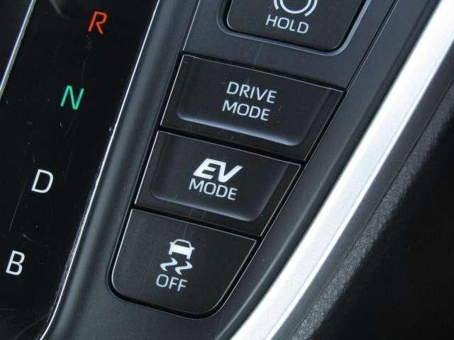 VOXY HYBRID 4WD
