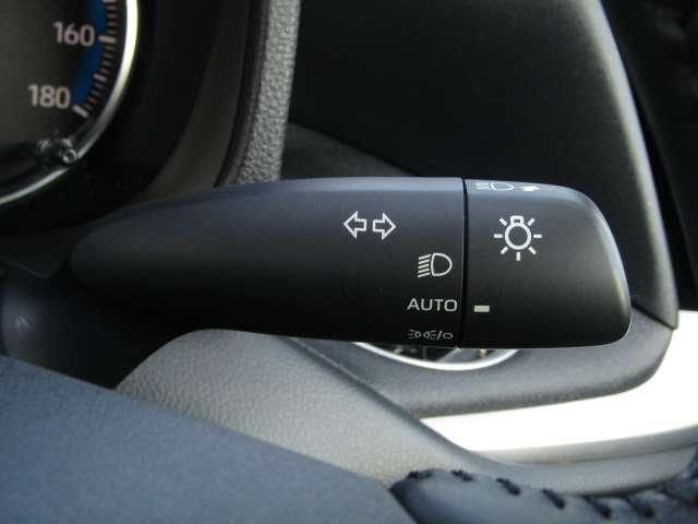 VOXY HYBRID 4WD