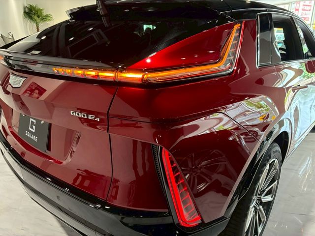 CADILLAC LYRIQ