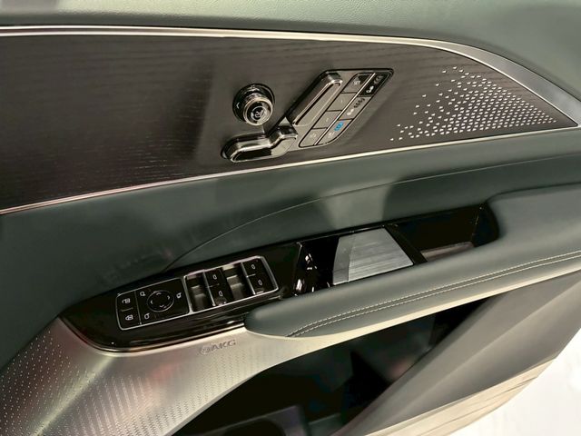 CADILLAC LYRIQ