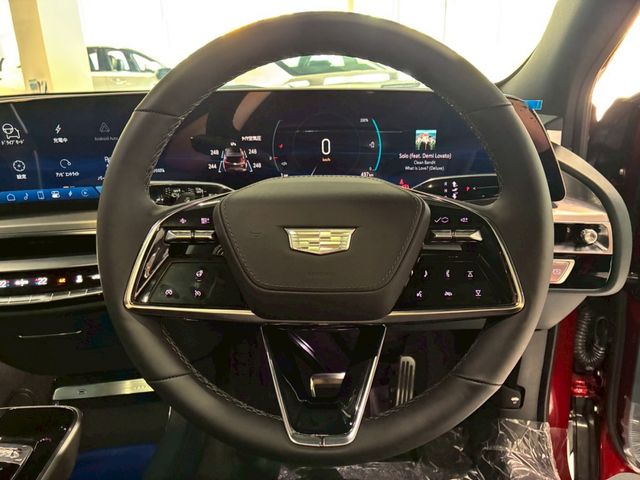 CADILLAC LYRIQ