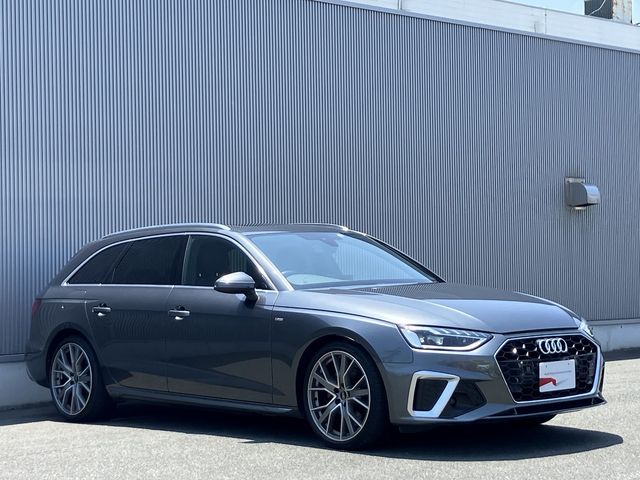 AUDI A4 AVANT