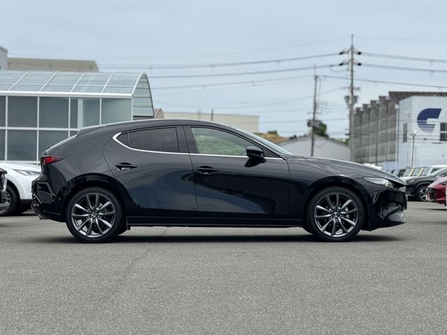 MAZDA3 FASTBACK