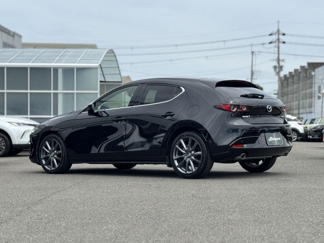 MAZDA3 FASTBACK