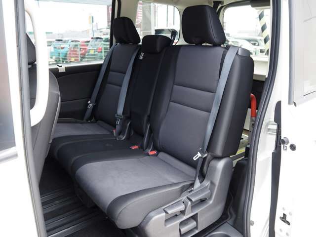 SERENA  S-HYBRID 4WD